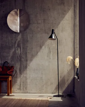 Lyss floor lamp - Matt black, 150 cm - Frandsen