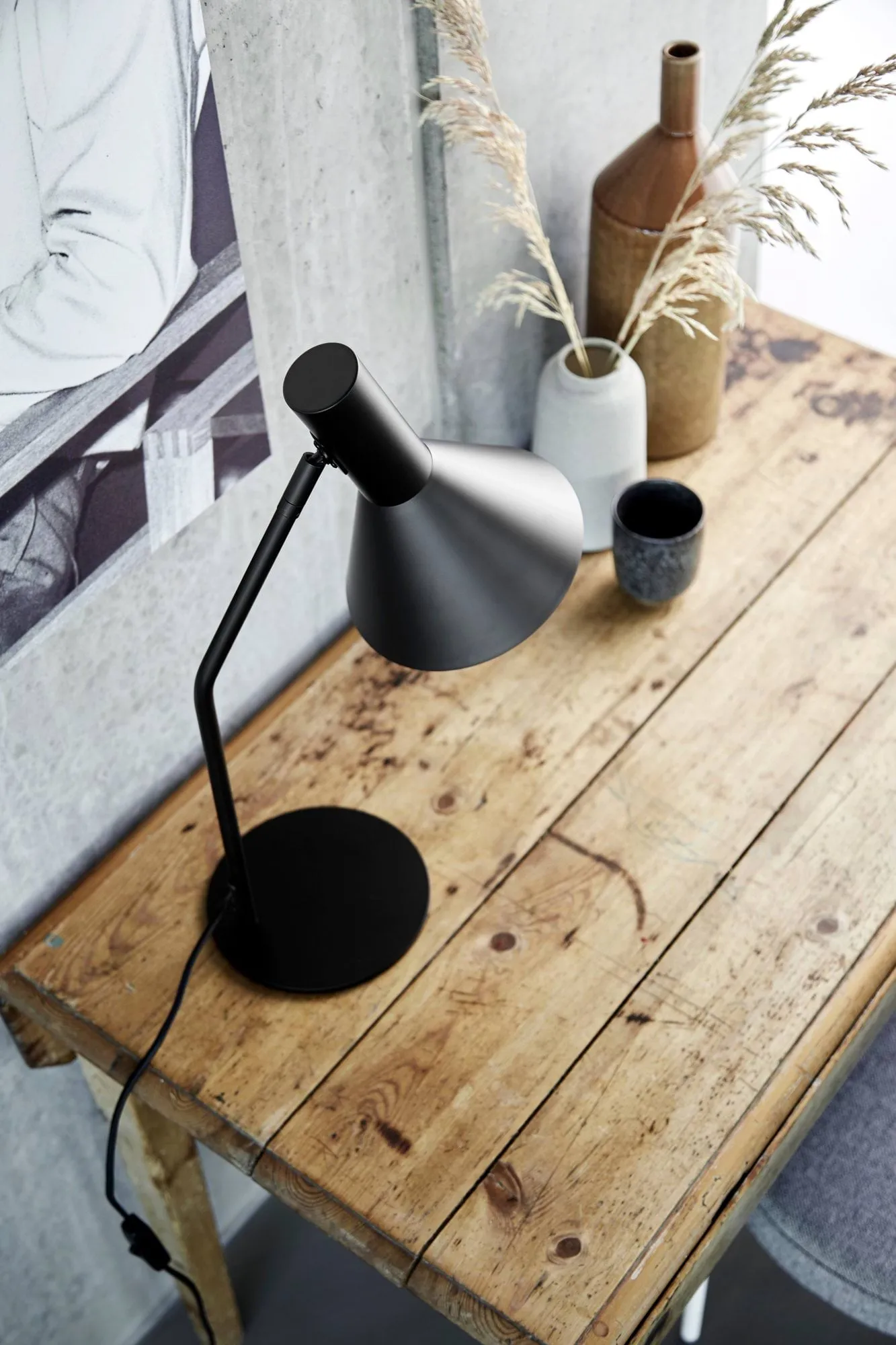 Lyss table lamp, Matt black, 50 cm Frandsen