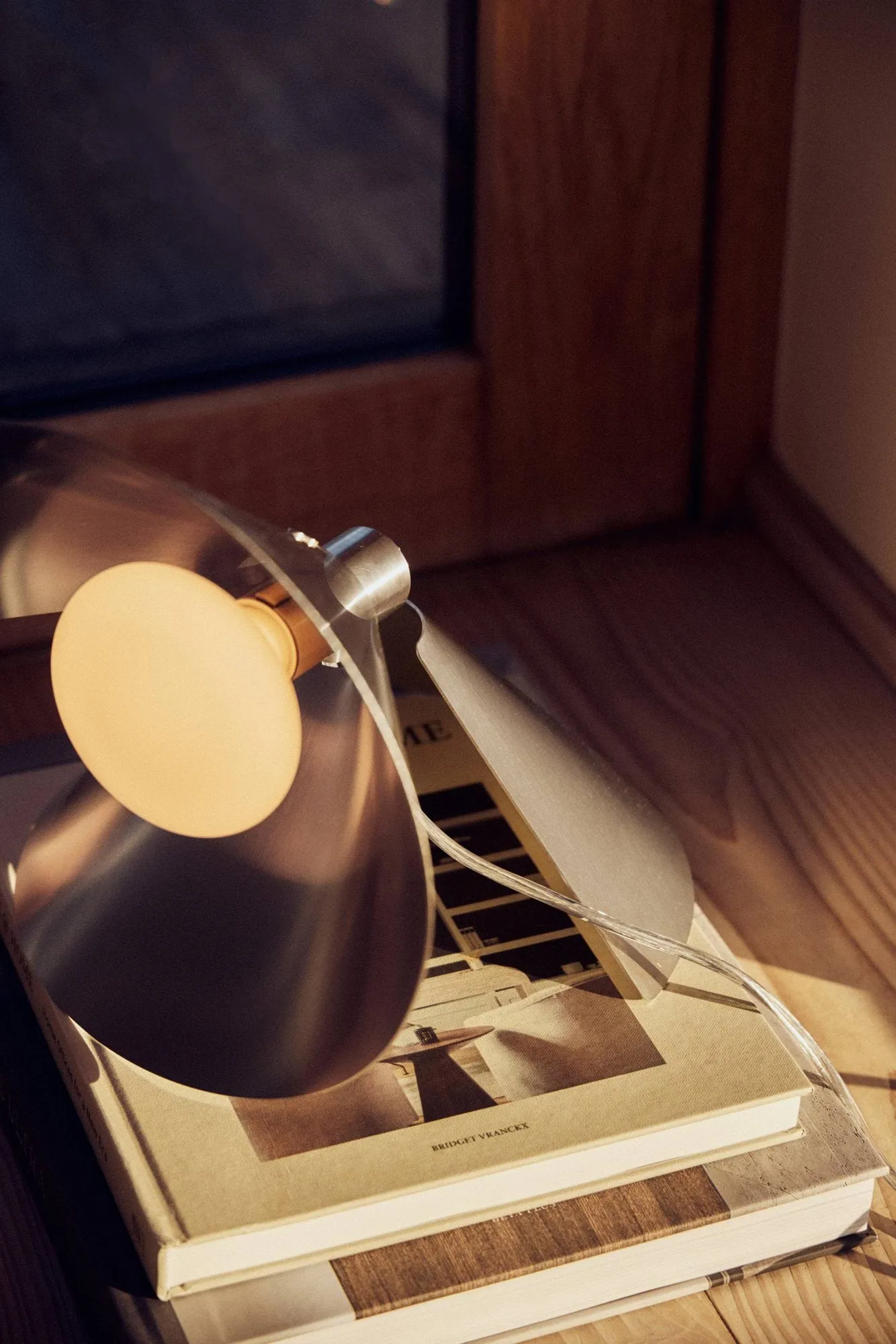 Peel table lamp, Brushed stainless steel Frandsen