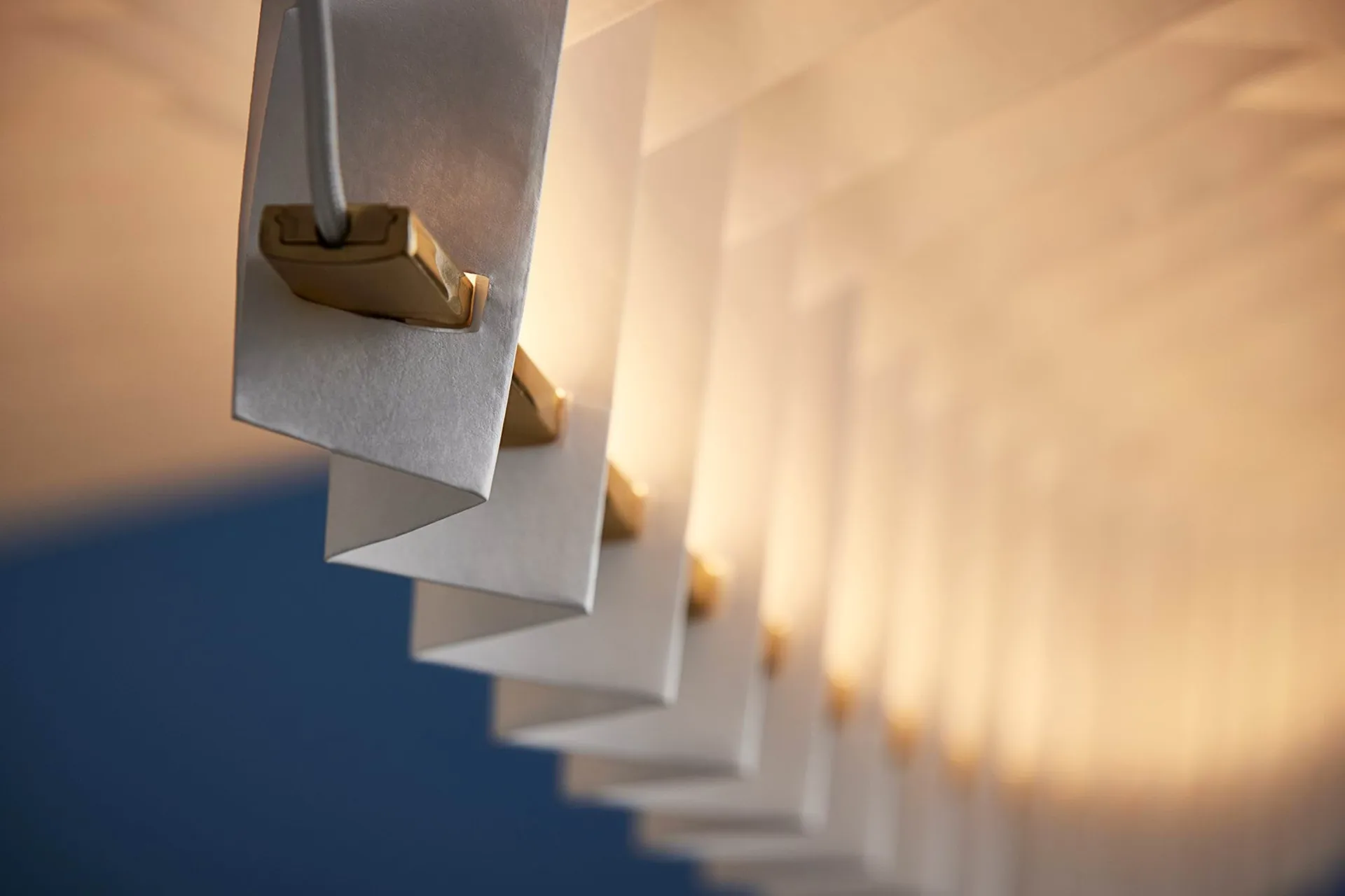 Sora pendant lamp, Solid brass-white Frandsen