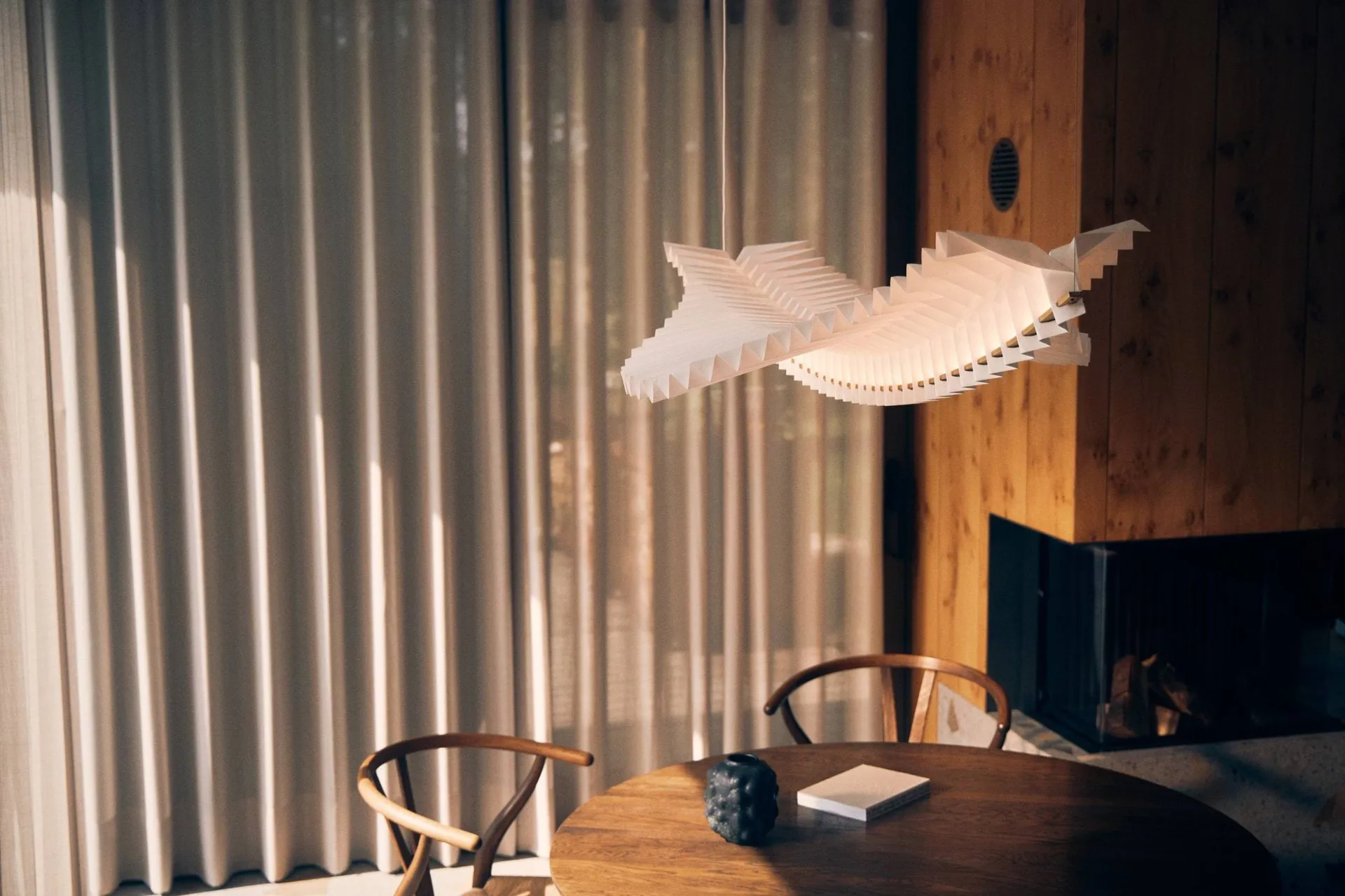 Sora pendant lamp, Solid brass-white Frandsen