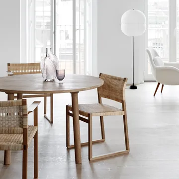 BM61 chair - Braided natural-lacquered oak frame - Fredericia Furniture