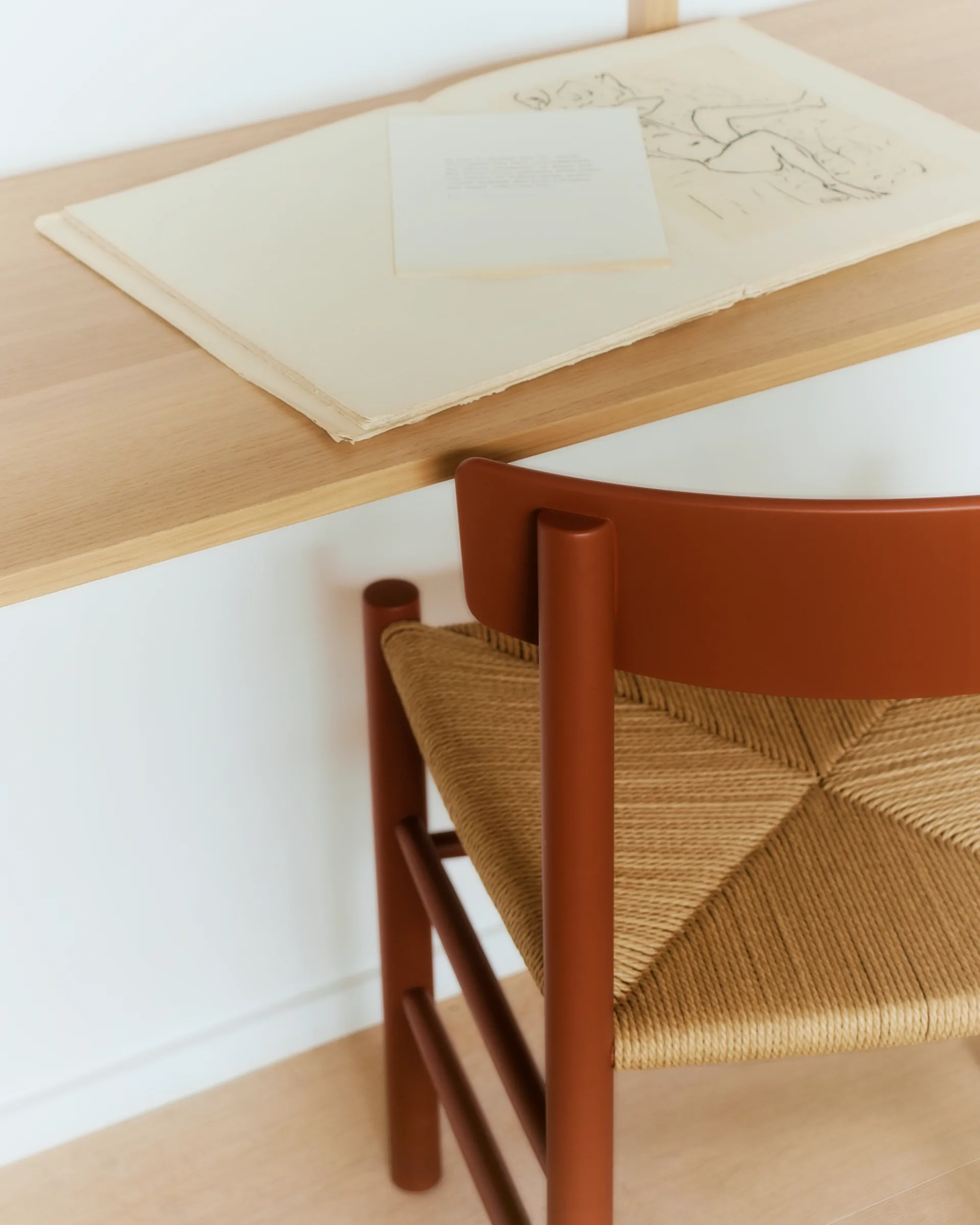 J39 chair, Herritage red-braided natural Fredericia Furniture