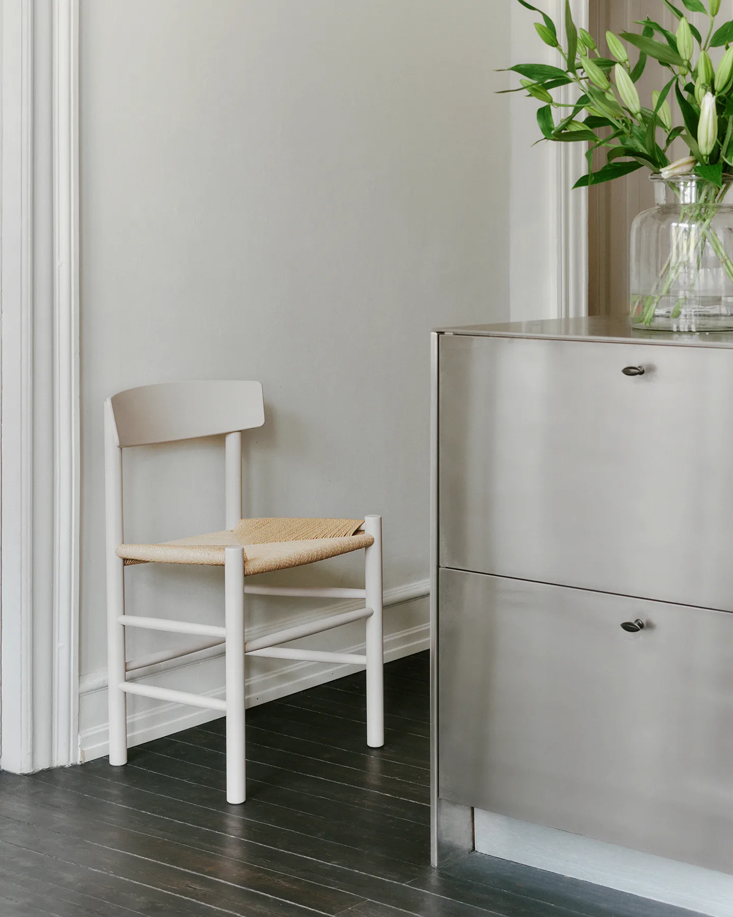 J39 chair, Pebble grey-woven natural Fredericia Furniture
