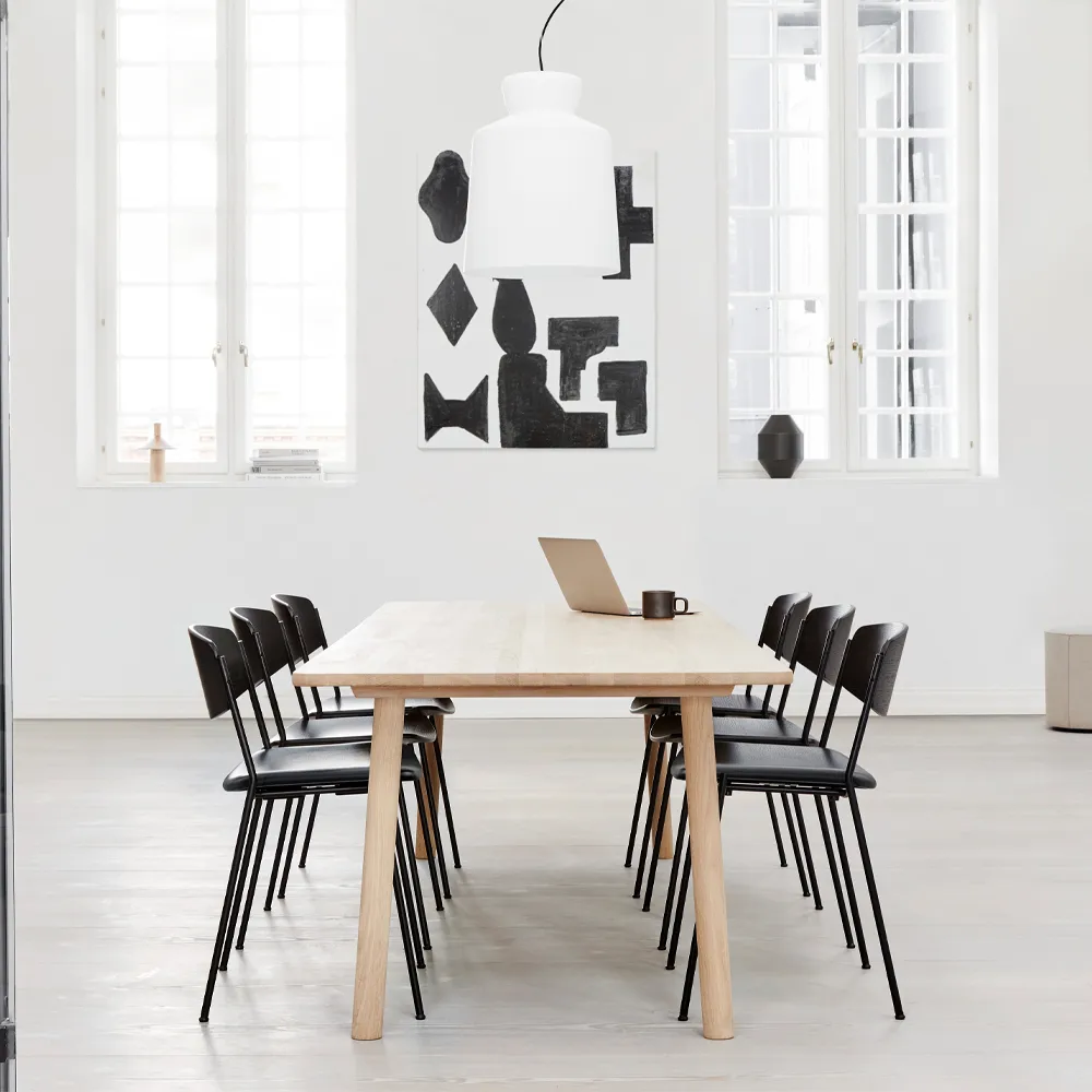 Lynderup 3081 chair, Leather omni 301-black Fredericia Furniture