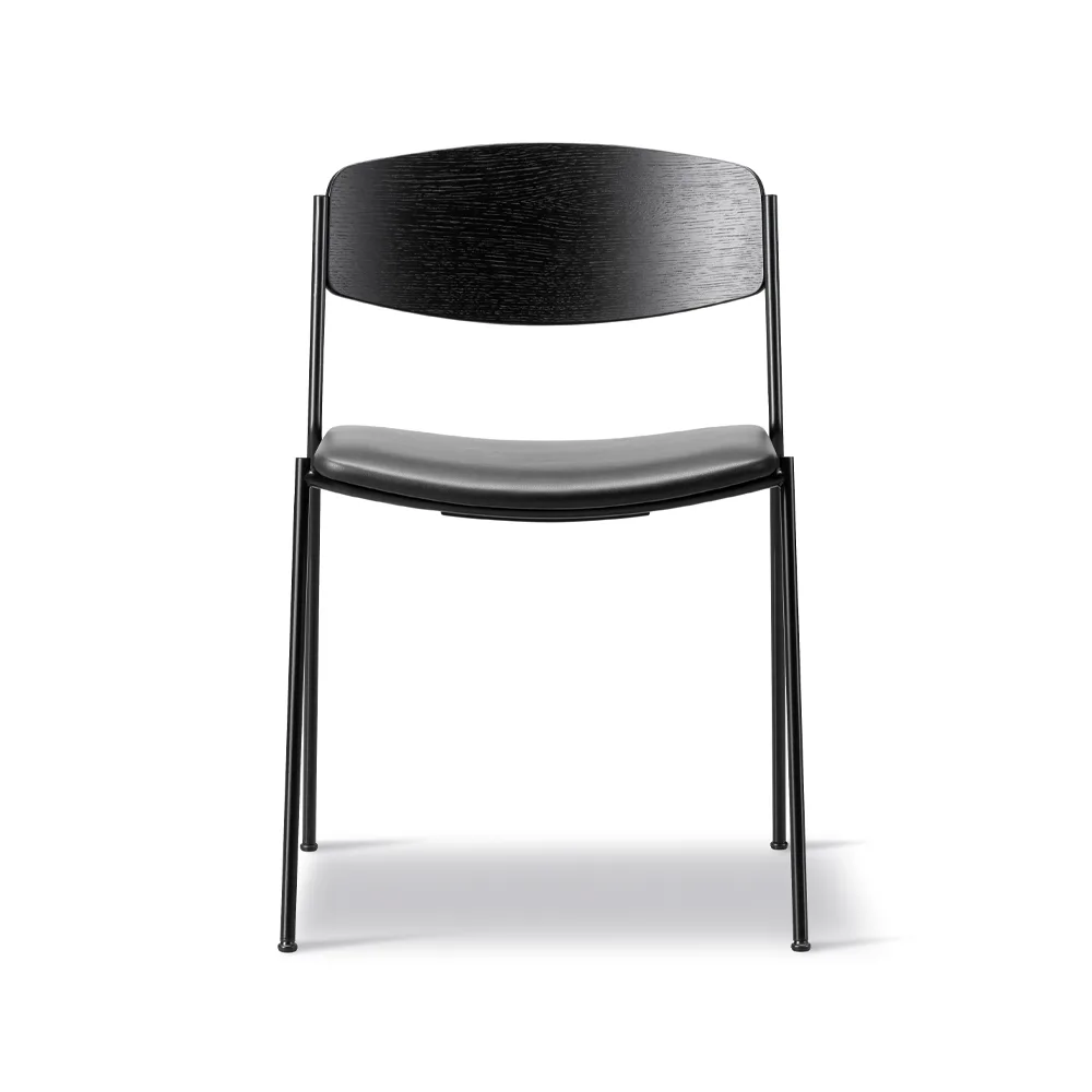 Lynderup 3081 chair, Leather omni 301-black Fredericia Furniture