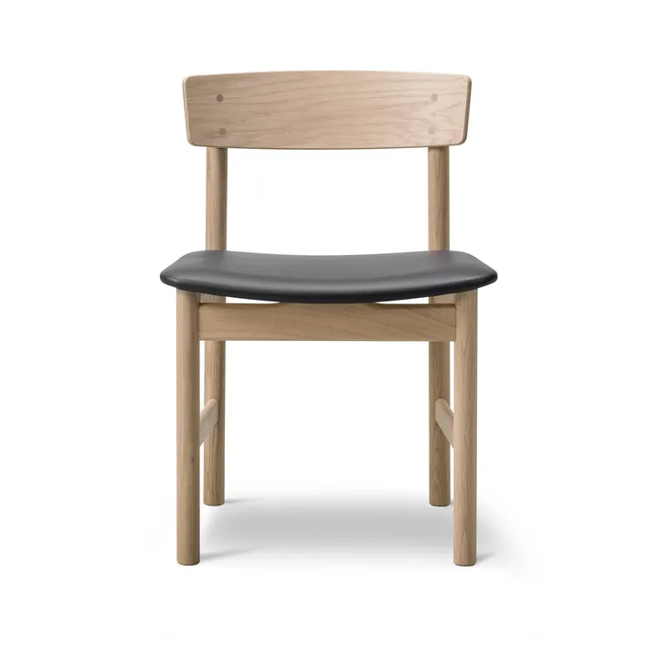 Mogensen 3236 chair - Soaped oak-black leather omni 301 - Fredericia Furniture