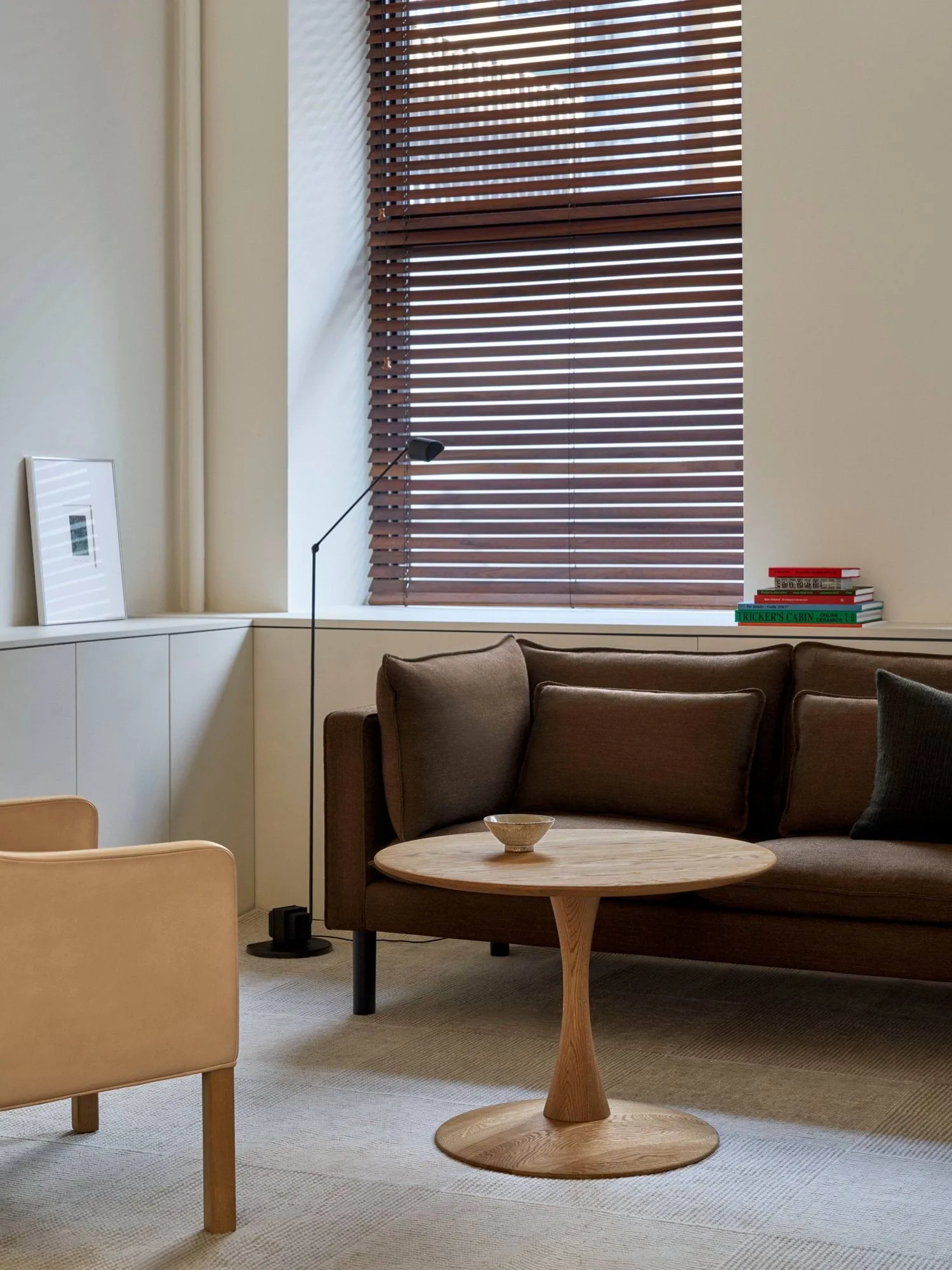 ND104 Trisse coffee table, Oiled oak, Ø68x48 cm Fredericia Furniture