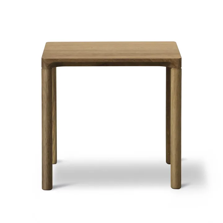 Piloti 6700 side table - Smoked oak-height 35 cm - Fredericia Furniture