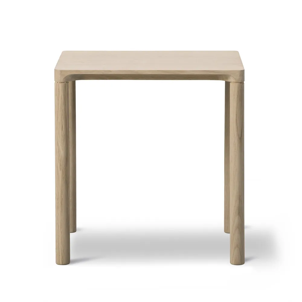 Piloti 6705 side table, Soap-treated oak-height 35 cm Fredericia Furniture