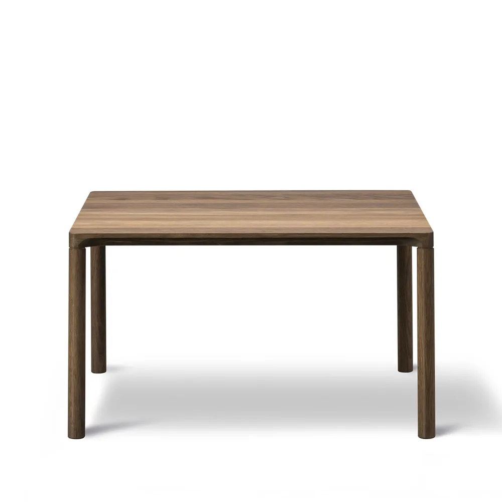 Piloti 6725 side table, Smoked oak-height 35 cm Fredericia Furniture