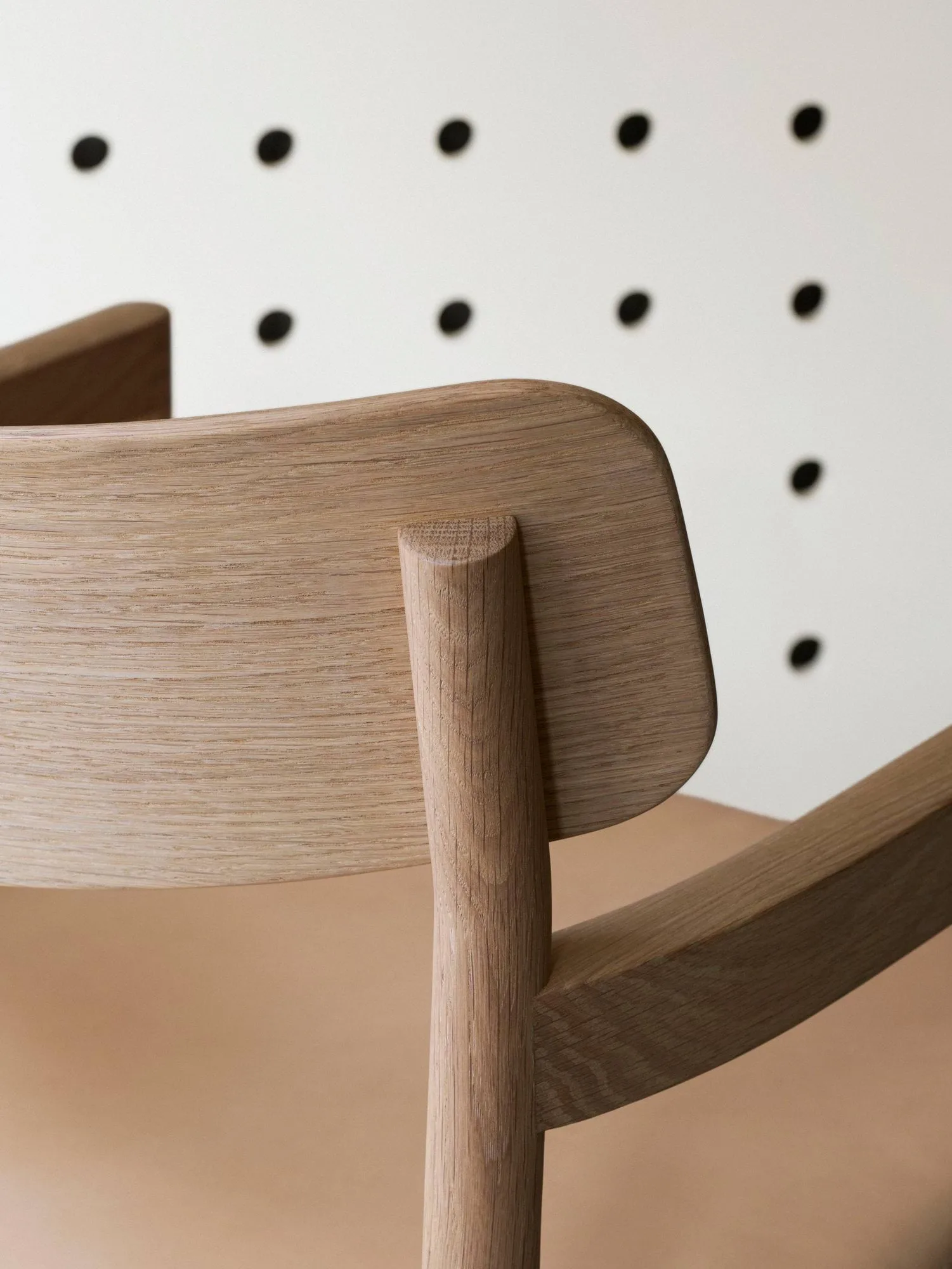 Post lounge chair, Vegeta leather-light oiled oak Fredericia Furniture