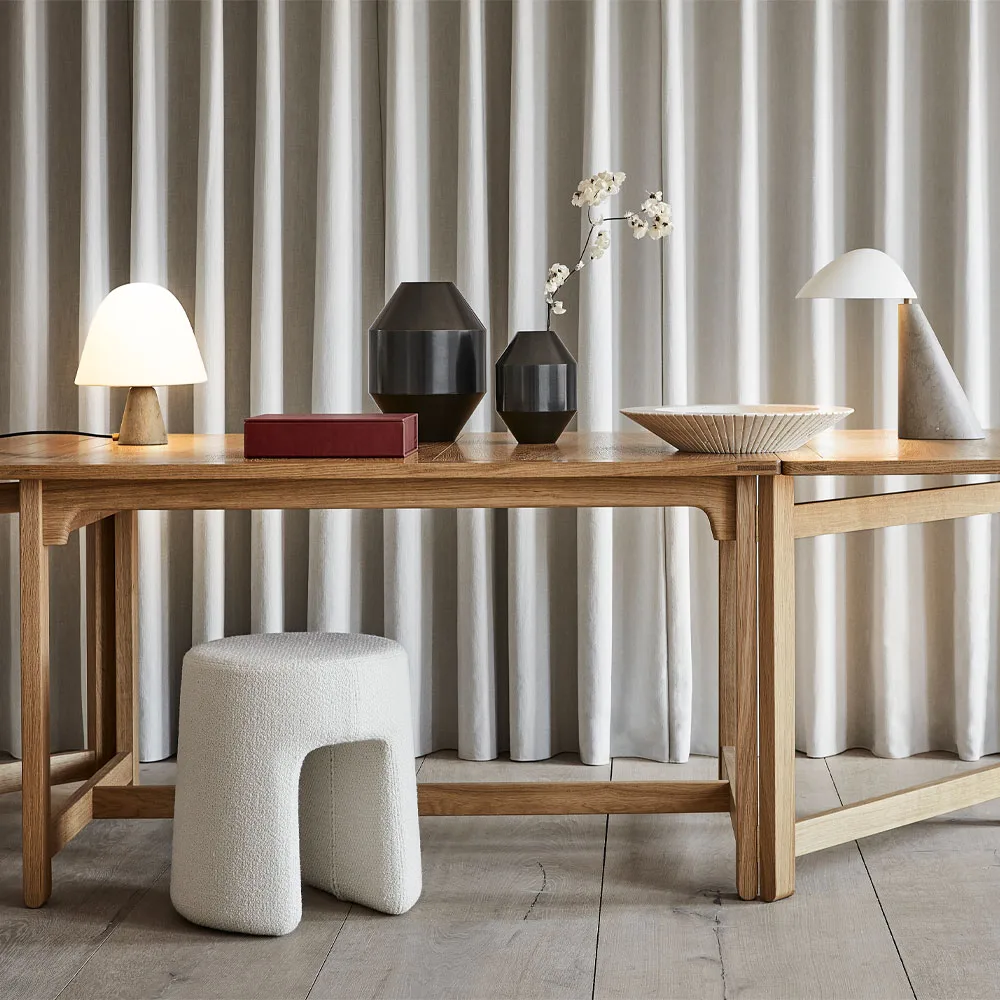 Sequoia ottoman, Sheepskin moonlight Fredericia Furniture