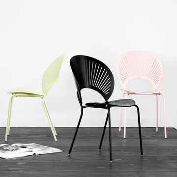 Trinidad 3398 chair - Clear lacquered walnut-leg chrome - Fredericia Furniture
