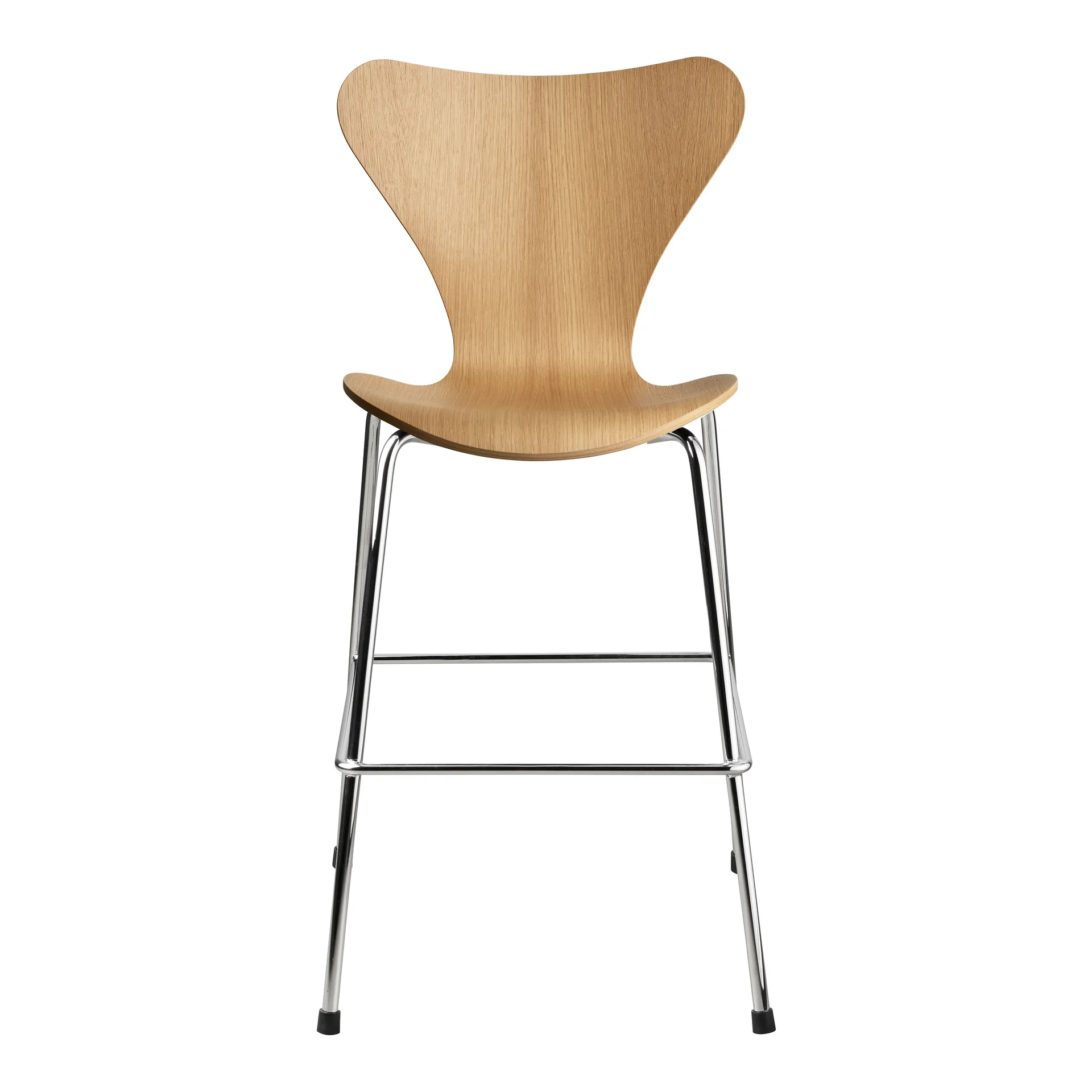 3177 Series 7 Junior chair chrome, Lacquered oak veneer Fritz Hansen