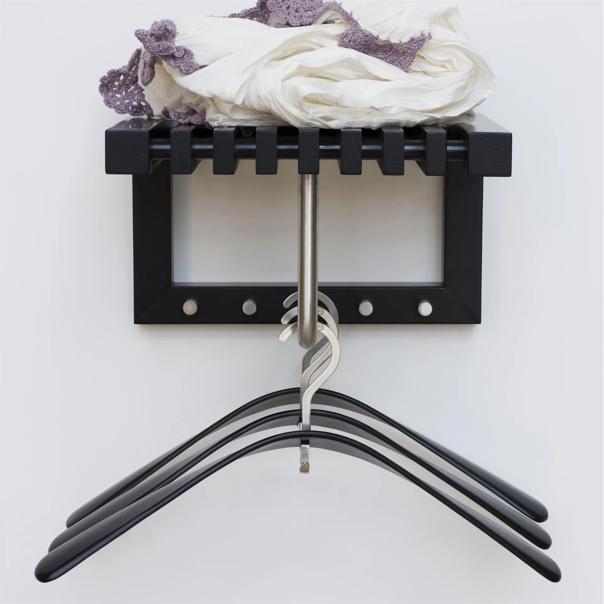 Cutter hat rack mini, black-painted oak Fritz Hansen