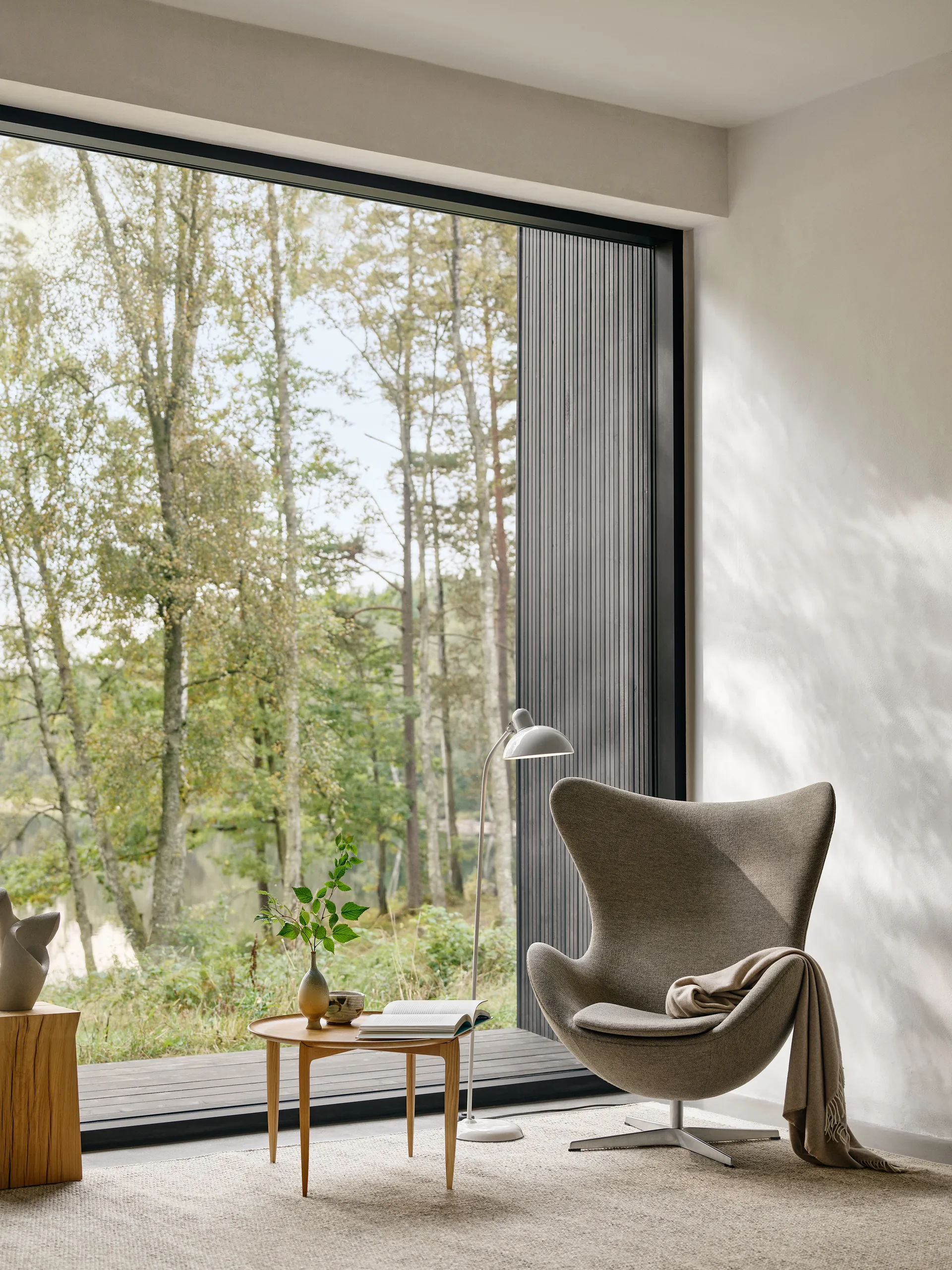 Foldable Tray Table Ø60 cm, Oiled oak Fritz Hansen