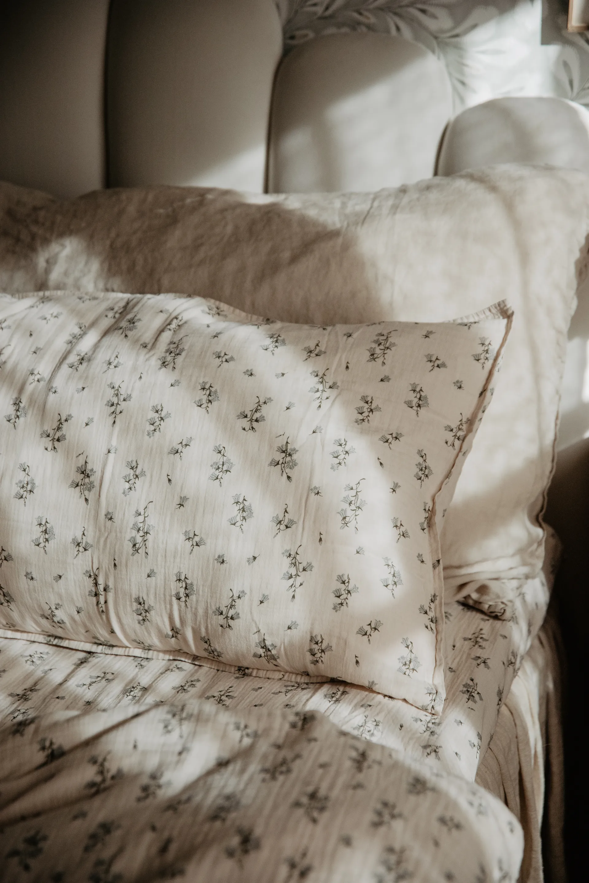 Bluebell Muslin pillowcase, 50x90 cm Garbo&Friends