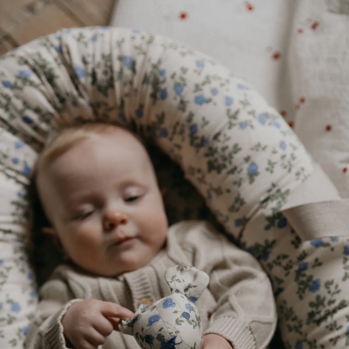 Dainty satin babynest, 43x87x16 cm Garbo&Friends