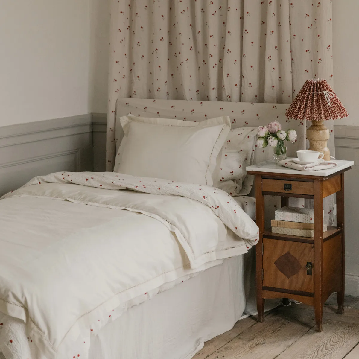 Pearl Ladder Lace duvet cover, 150x210 cm Garbo&Friends
