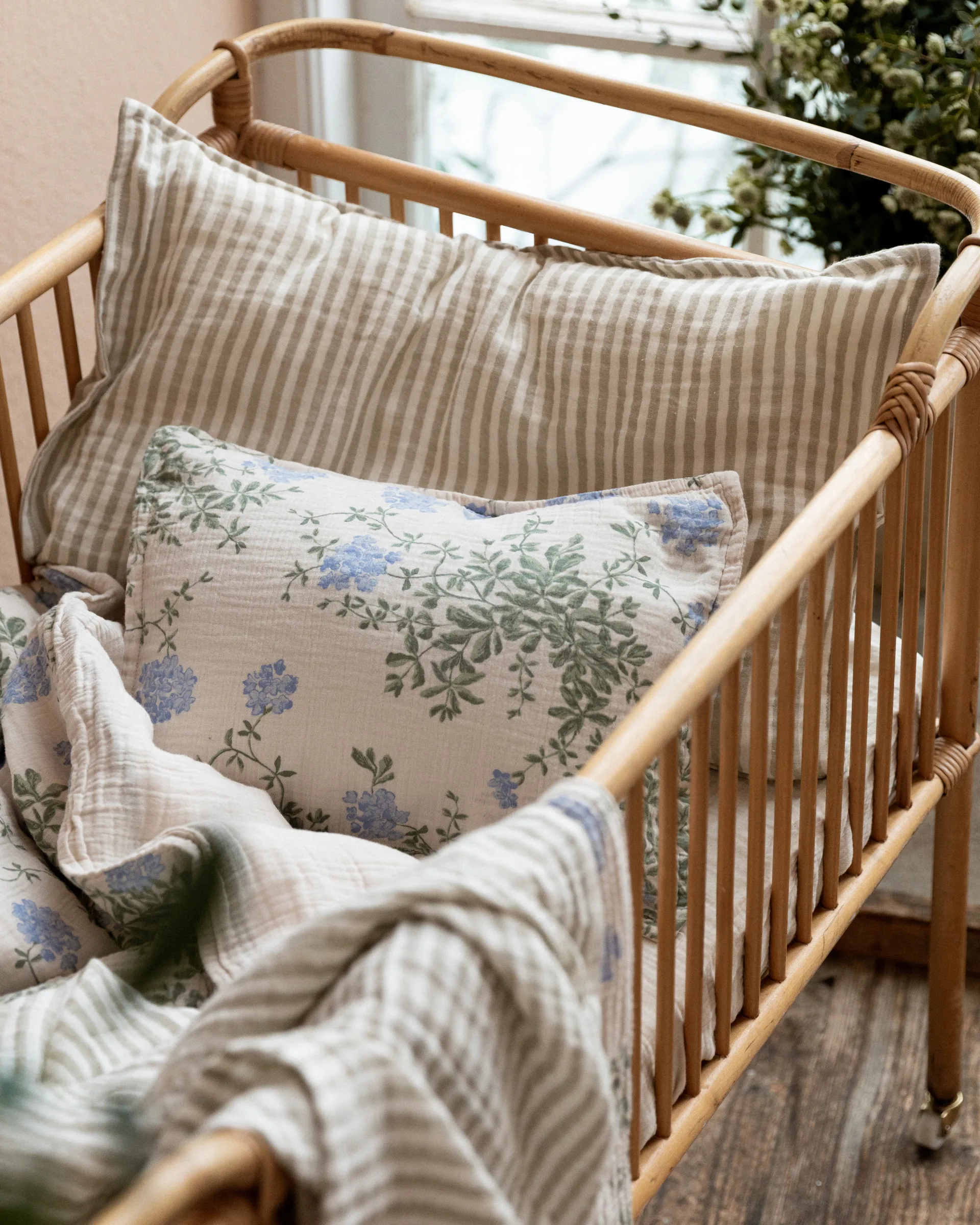 Plumbago Muslin bed set junior, 100x140 cm/40x45 cm Garbo&Friends