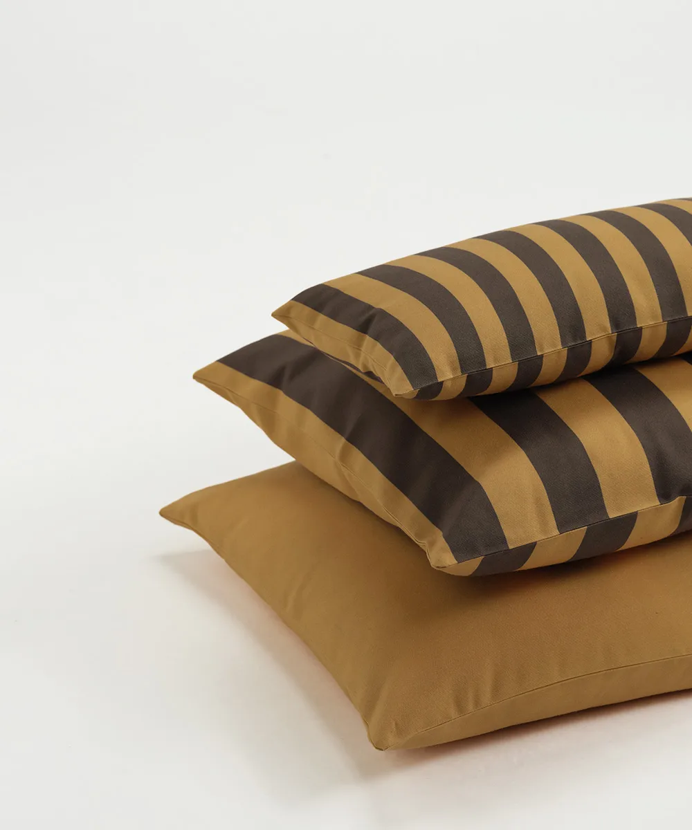 Garden Glory striped cushion, Saffron yellow-brown, 50x50 cm Garden Glory