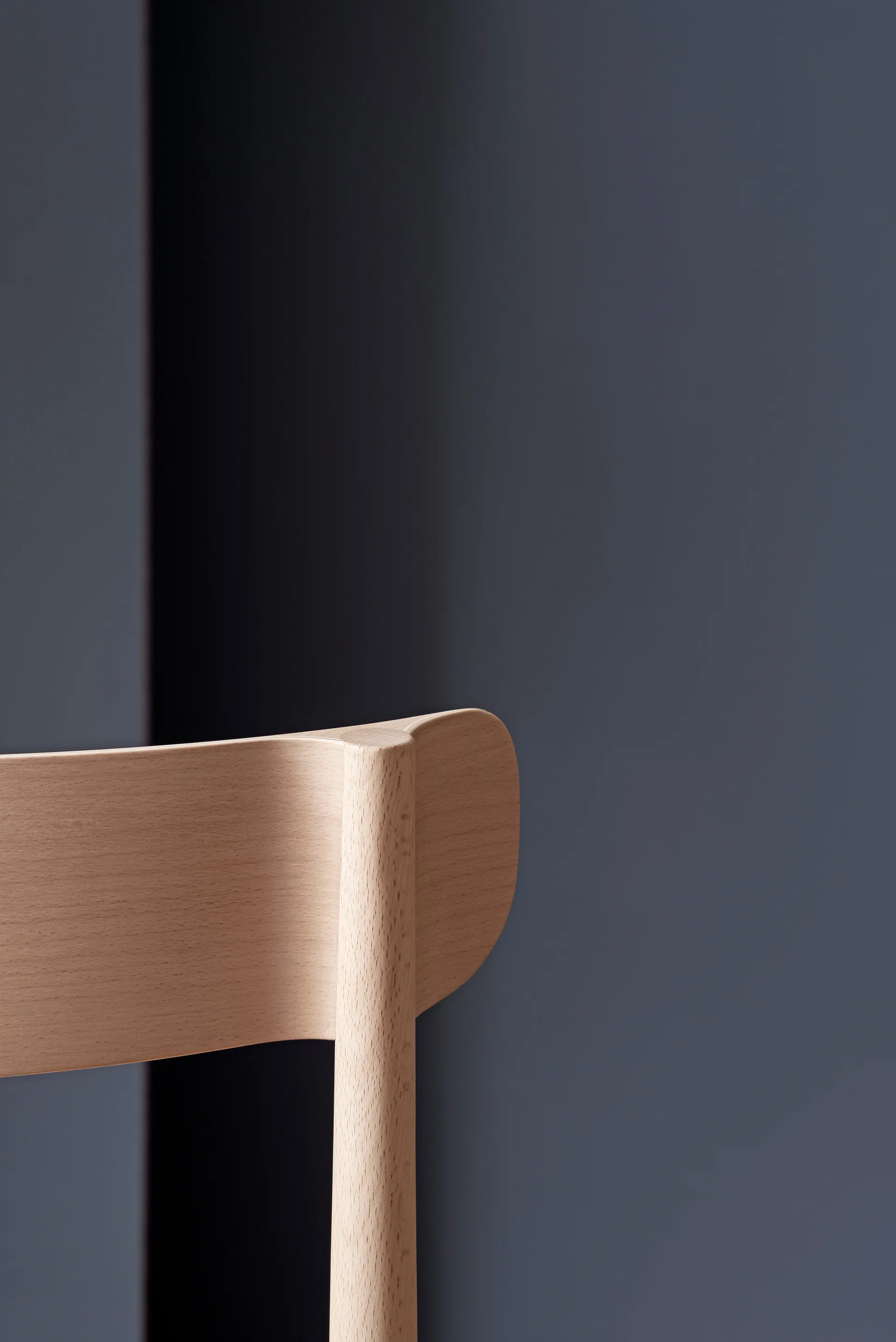 Petite chair, Veneered seat natural Gärsnäs