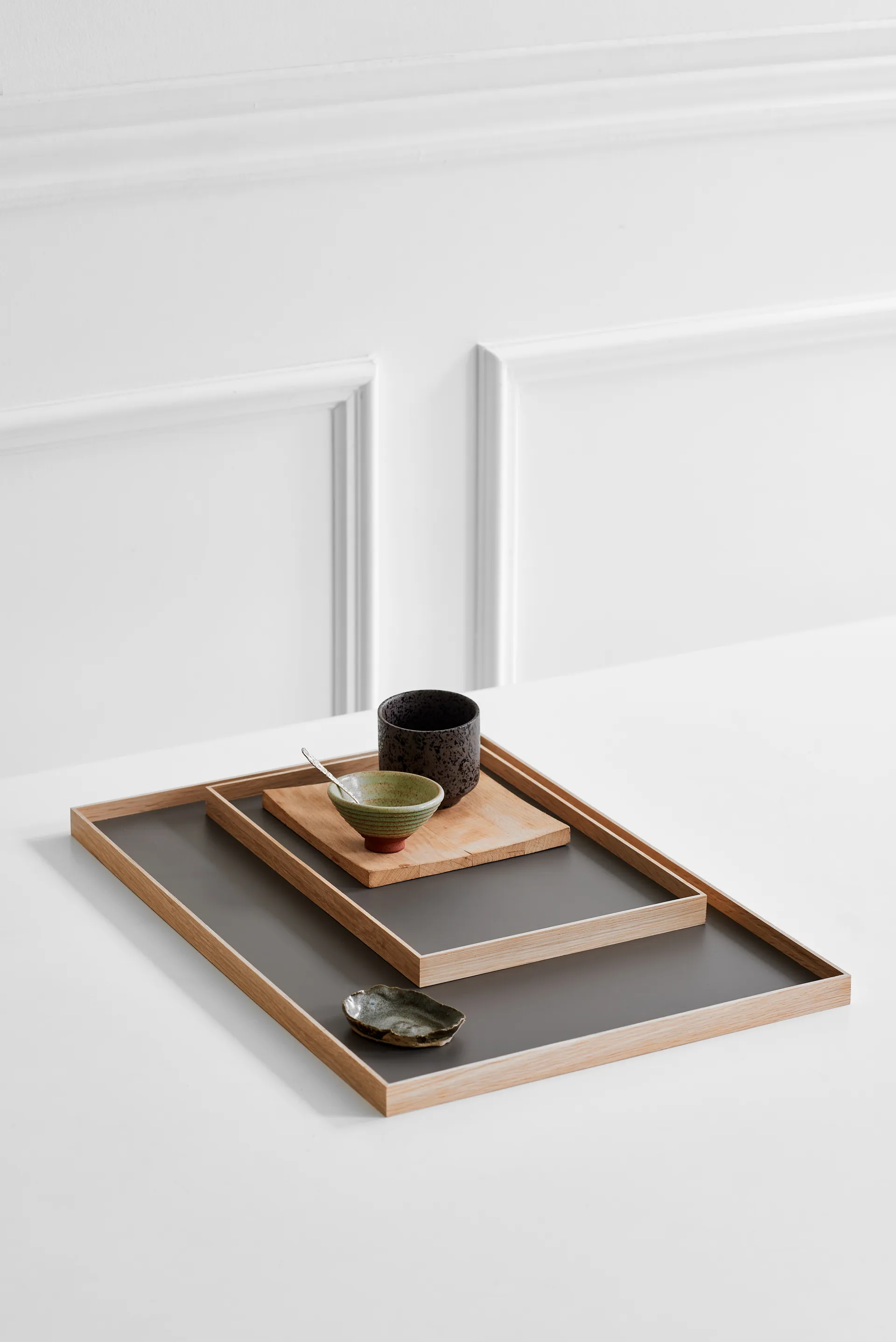 Frame tray large 35.5x50.6 cm, Oak-light grey Gejst