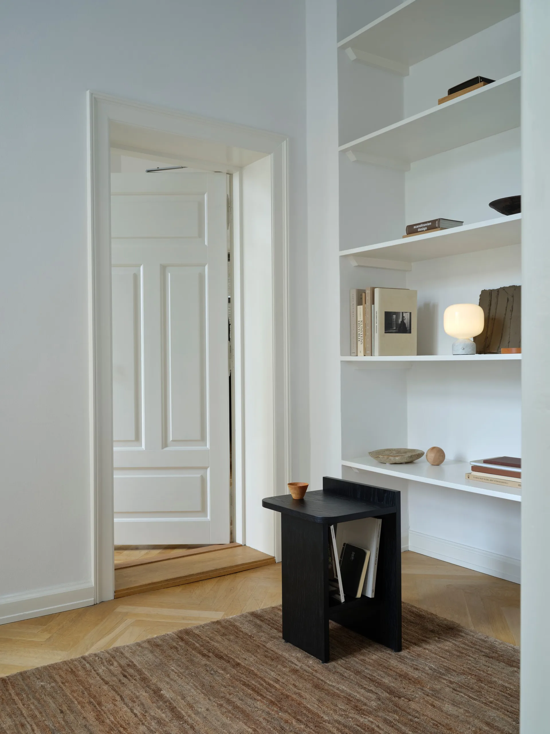 Ismo side table, Black ash Gejst