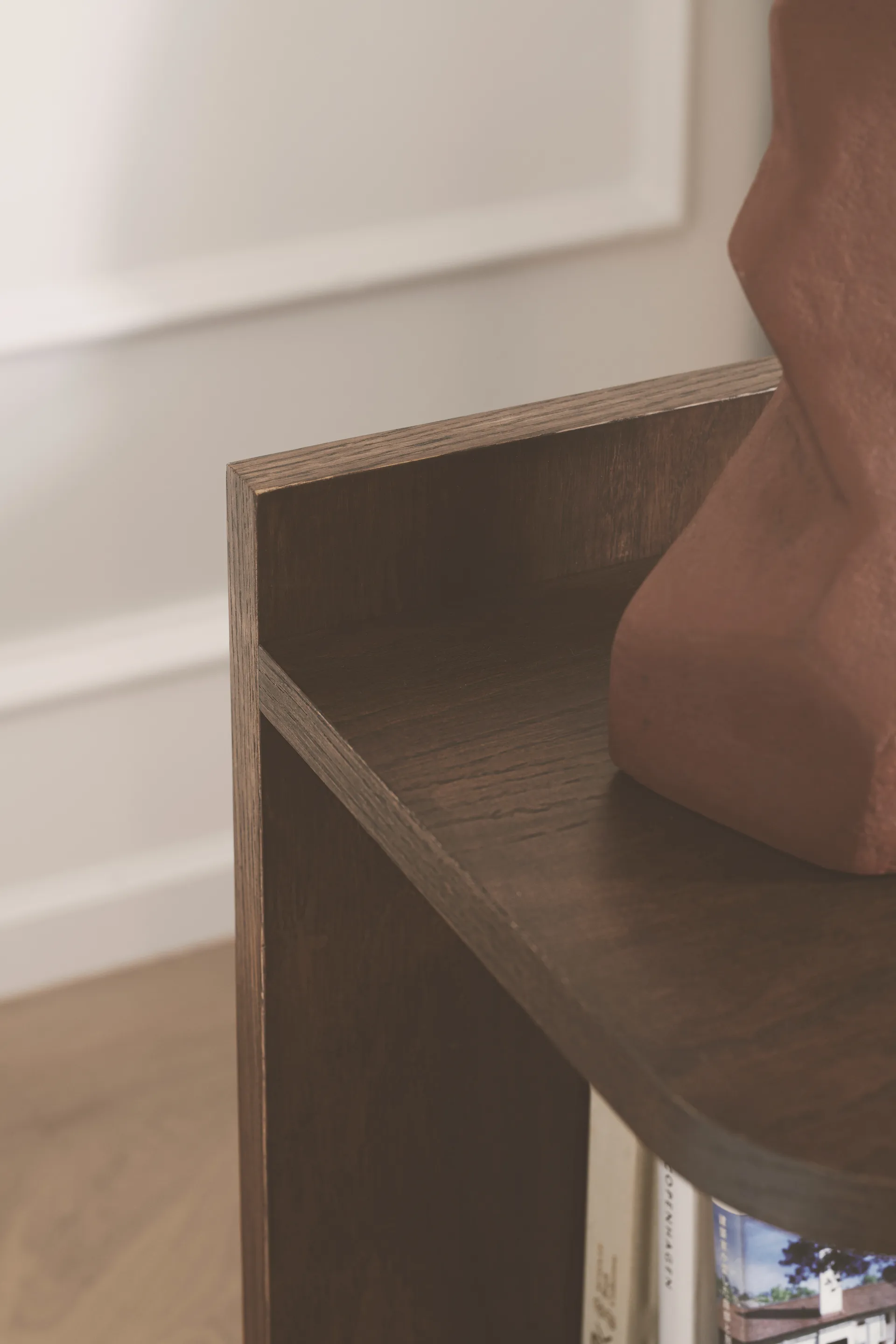 Ismo side table, Dark Oak Gejst
