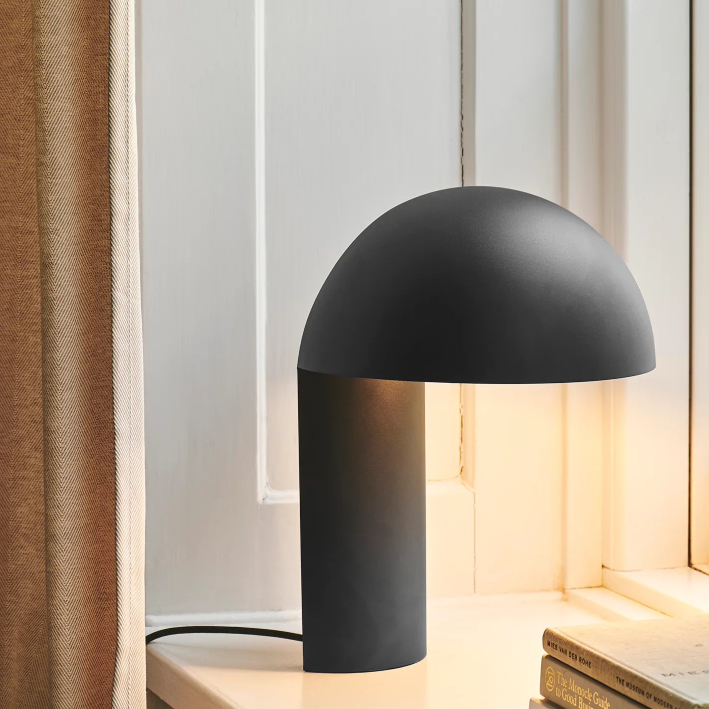 Leery table lamp 40 cm, black Gejst