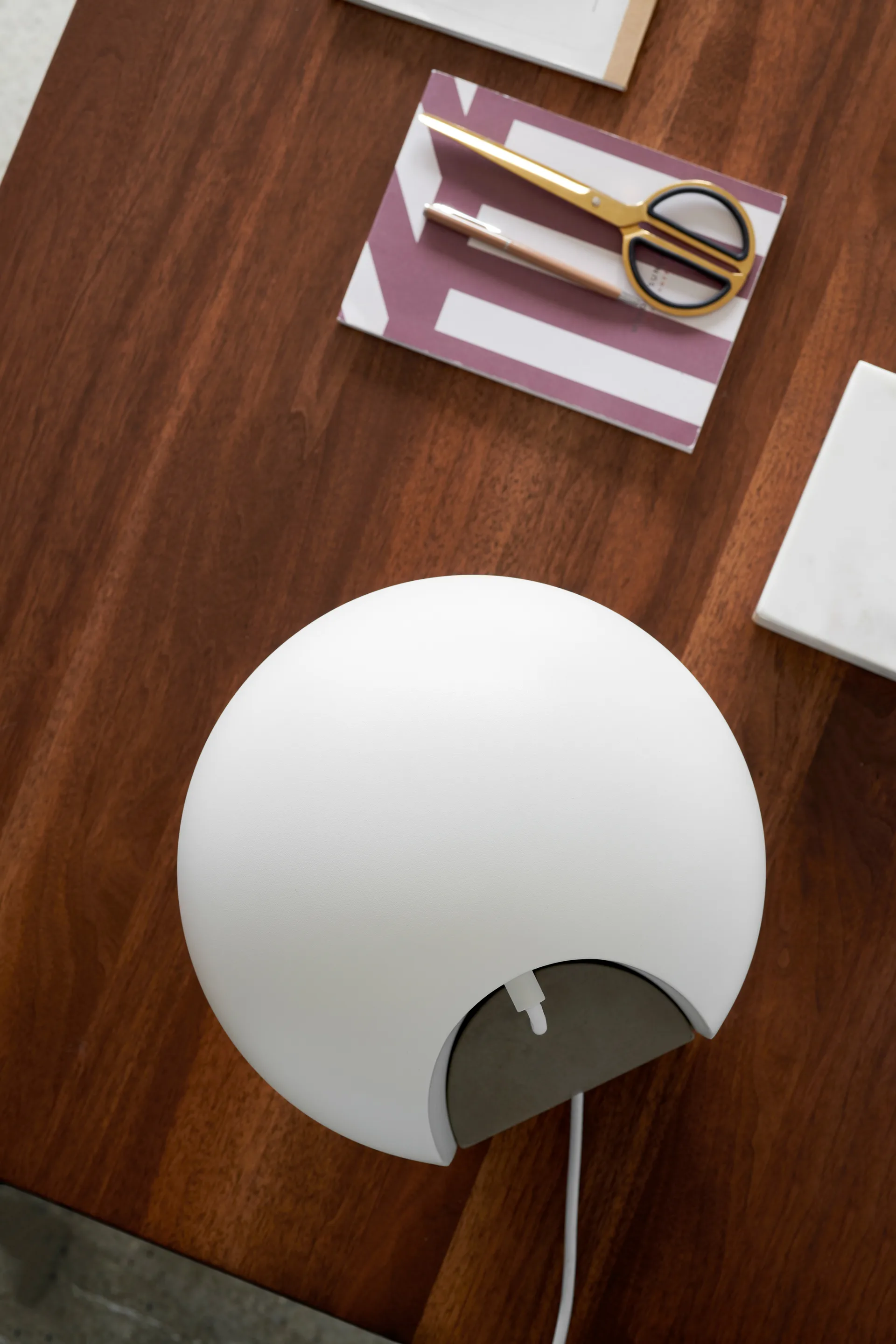 Leery table lamp 40 cm, White Gejst