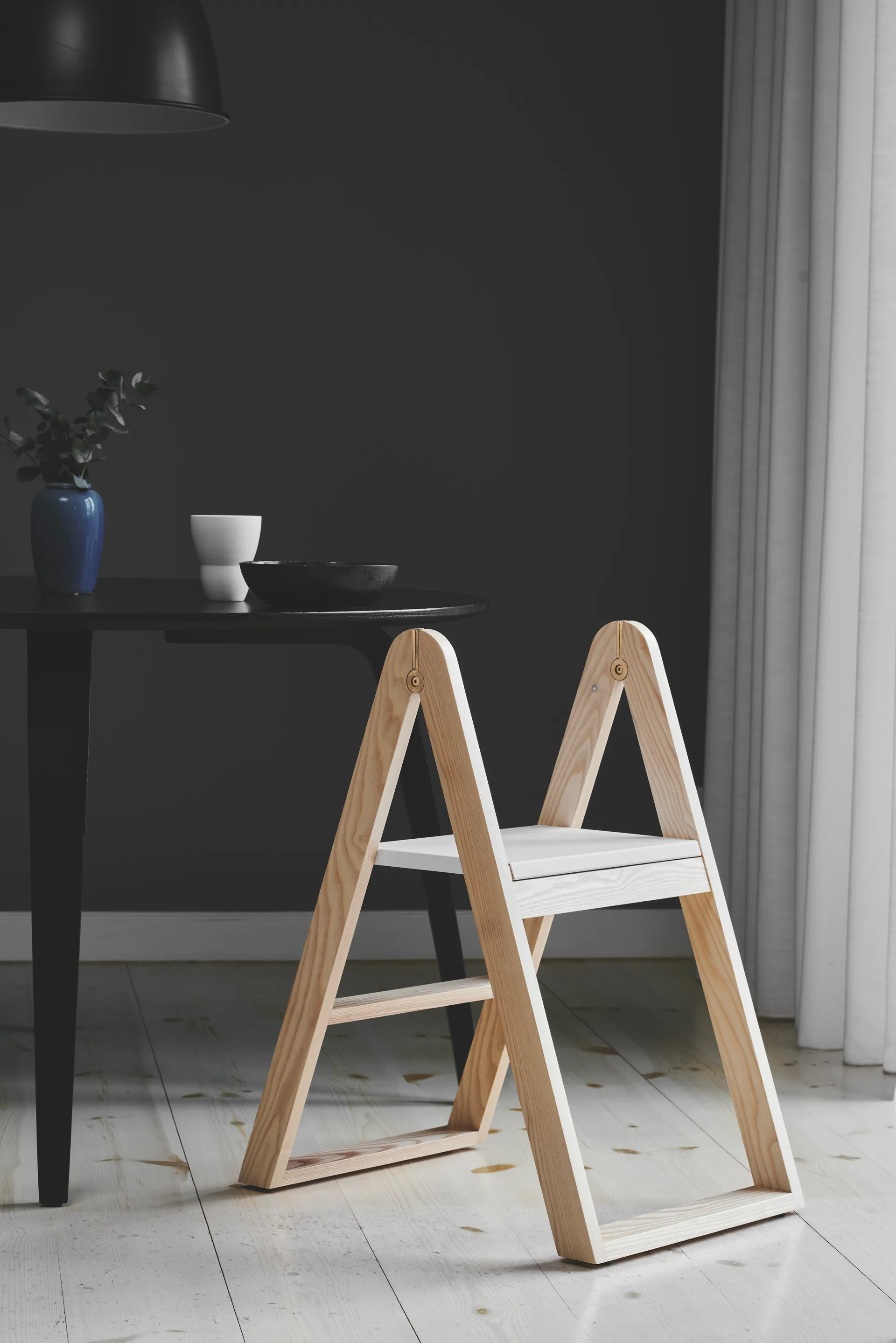 Reech step ladder, Ash Gejst