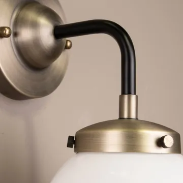 Alley 1 wall lamp IP44 - Antique brass-white - Globen Lighting