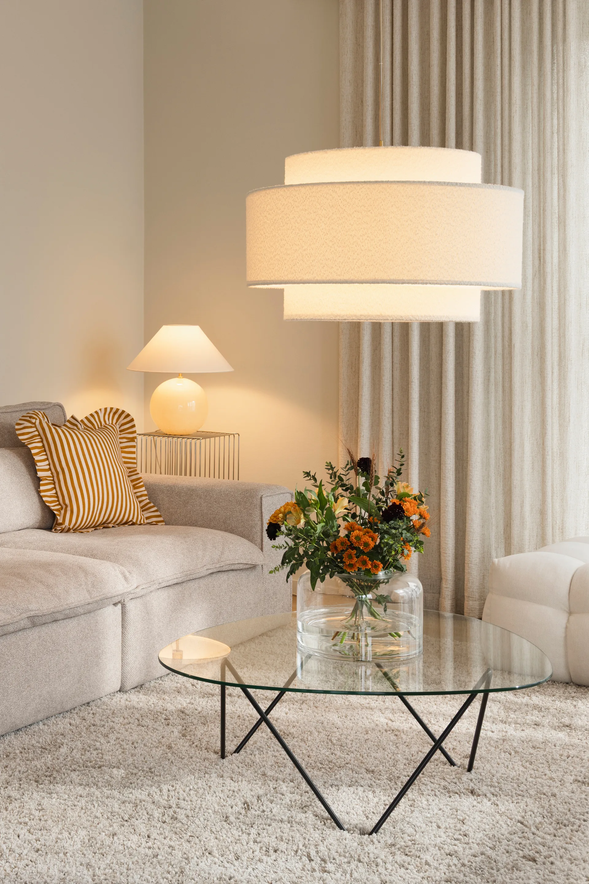 Iris 45 table lamp, White Globen Lighting