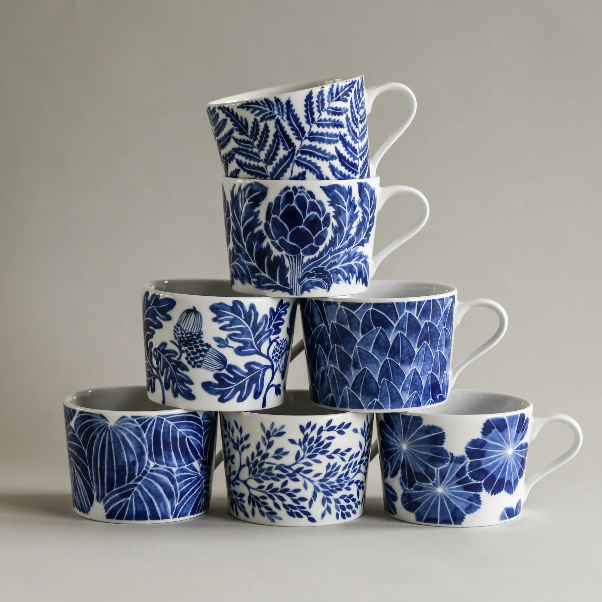 Acorn cup 24 cl, Blue Götefors Porslin