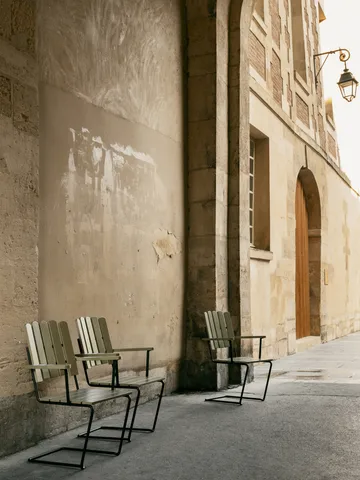A2 armchair - Light green oak-black - Grythyttan Stålmöbler