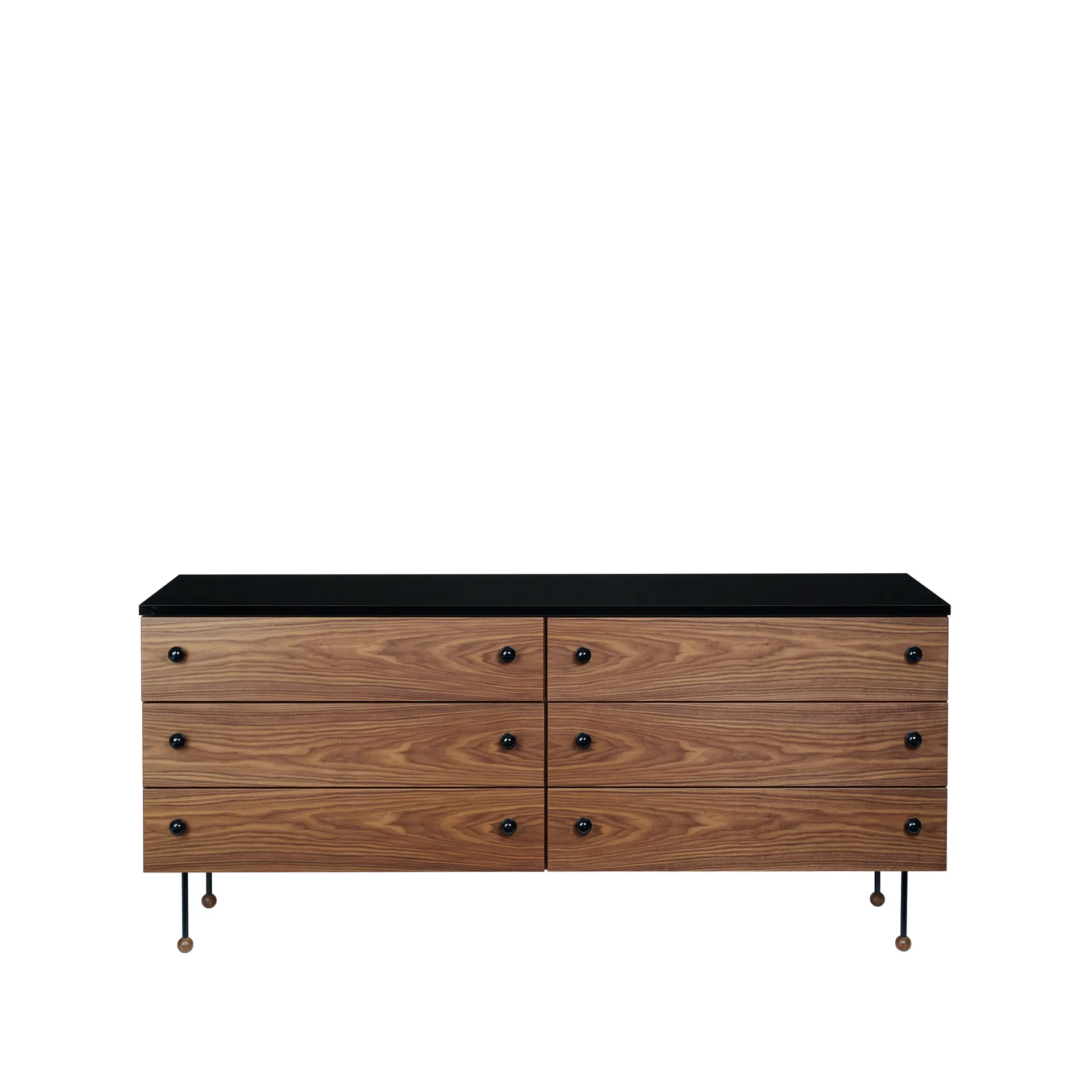 62 Dresser, American walnut, 6 drawers GUBI