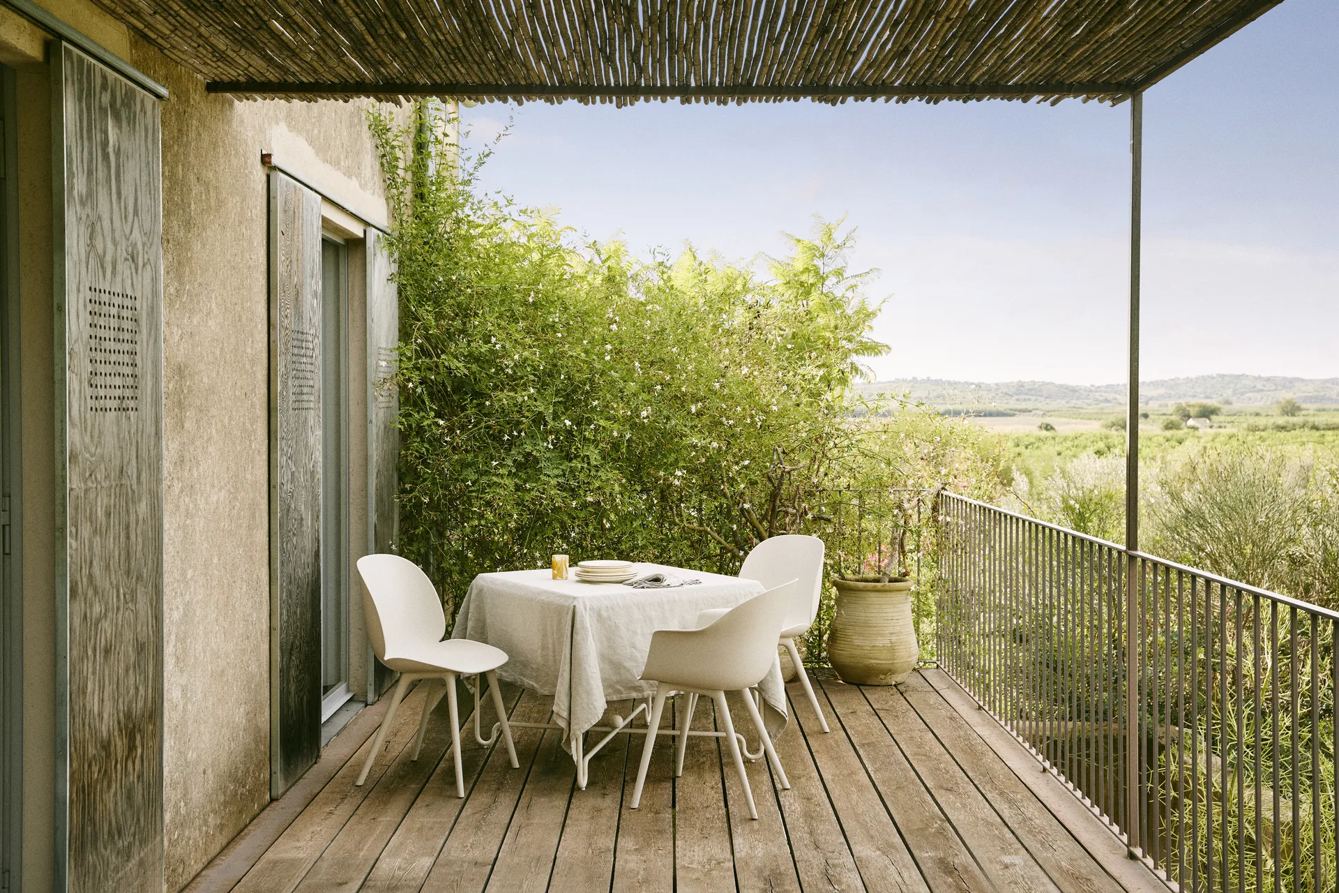 Beetle Dining Outdoor chair, Alabaster white GUBI