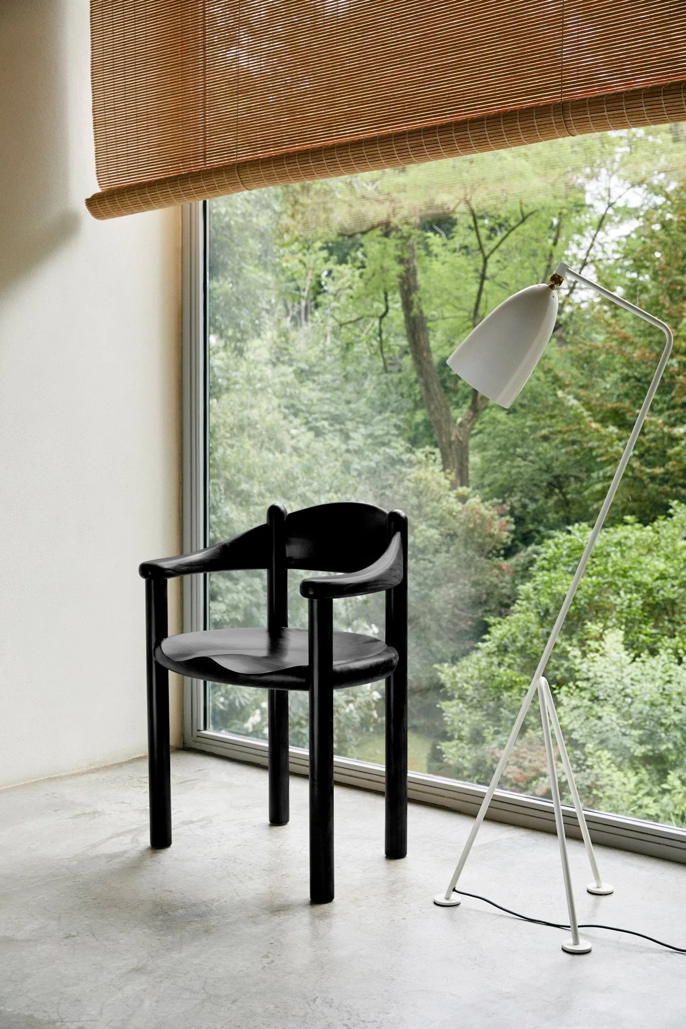Daumiller chair with arms, Brown-black pine GUBI