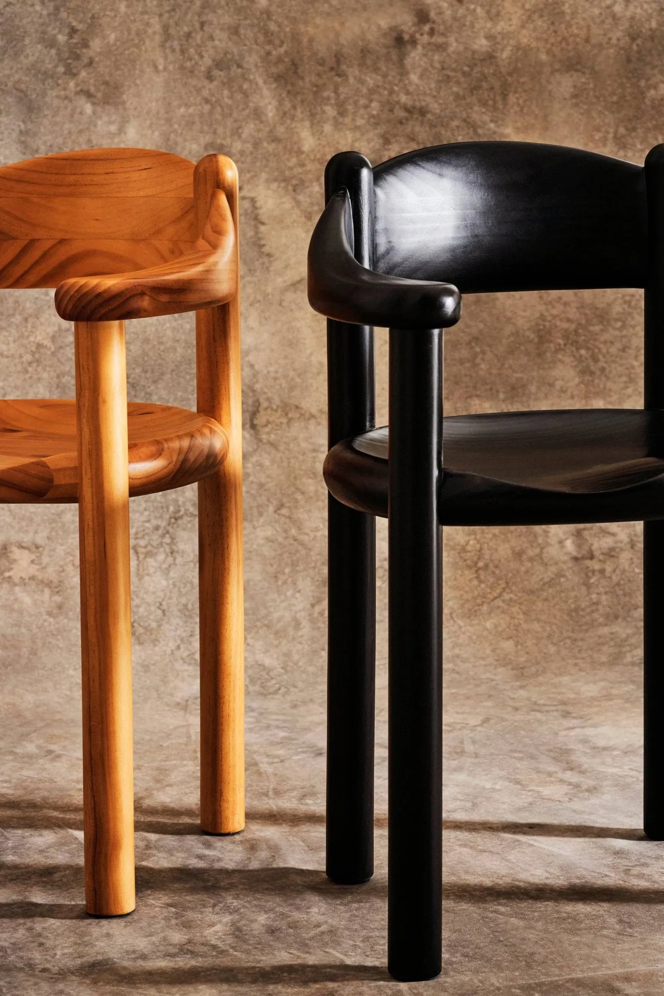 Daumiller chair with arms, Golden pine GUBI