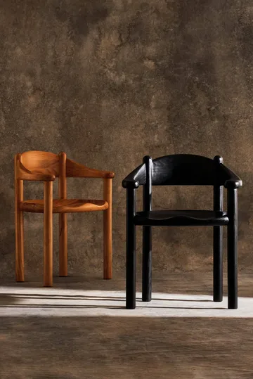 Daumiller chair with arms - Golden pine - GUBI