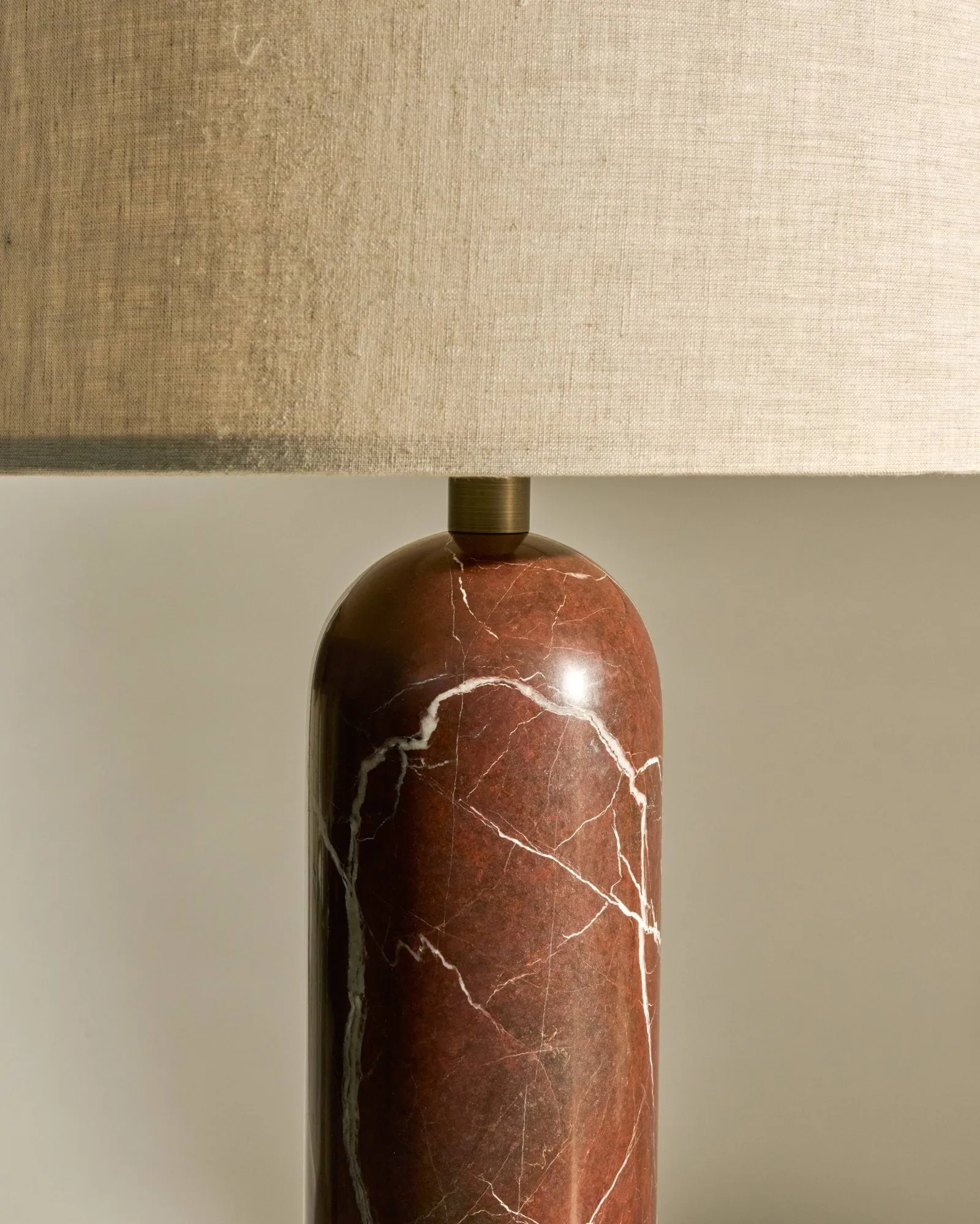 Gravity L table lamp, Maroon marble-canvas GUBI