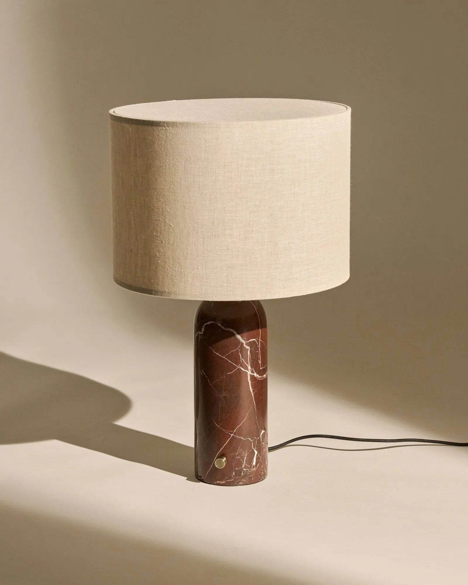 Gravity L table lamp, Maroon marble-canvas GUBI
