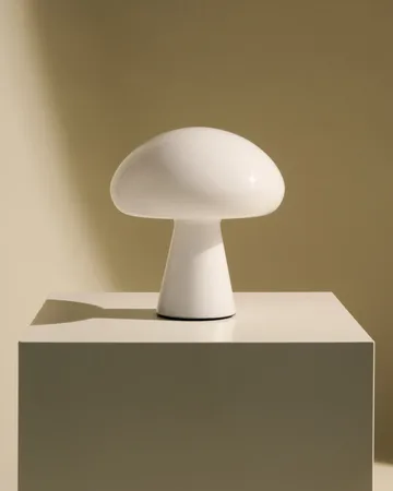 Obello table lamp - Pearl white - GUBI