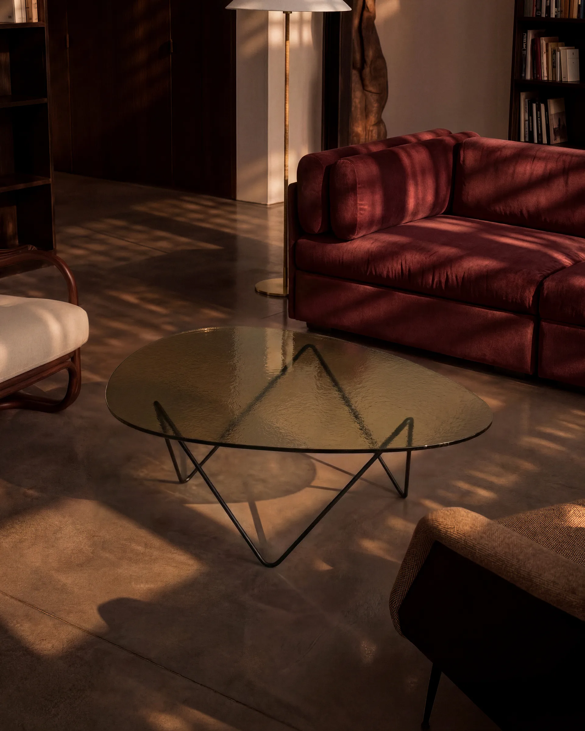 Pedrera sofa table, Black semi-matte–structured glass transparent GUBI