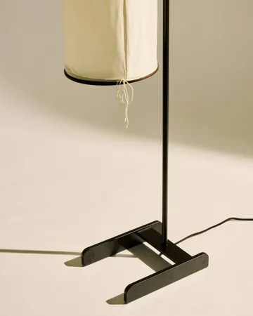 Silk Lantern floor lamp - Natural white silk-semi matt black, 163 cm - GUBI