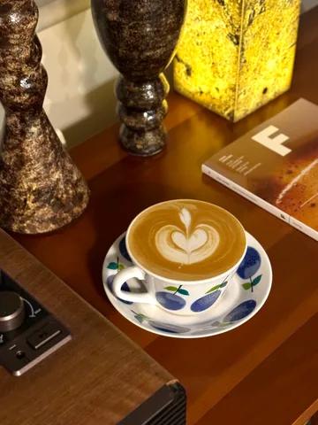 Prunus teacup with saucer Ø15,3 cm - 25 cl - Gustavsbergs Porslinsfabrik