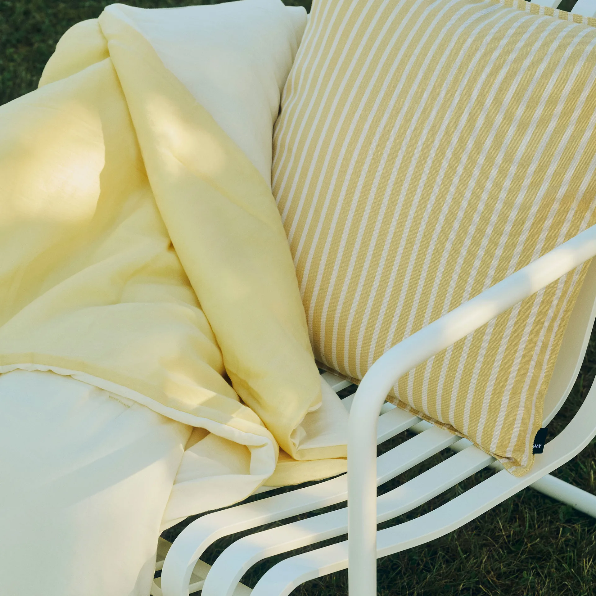 Air Quilt throw, Soft yellow, 140x200 cm HAY