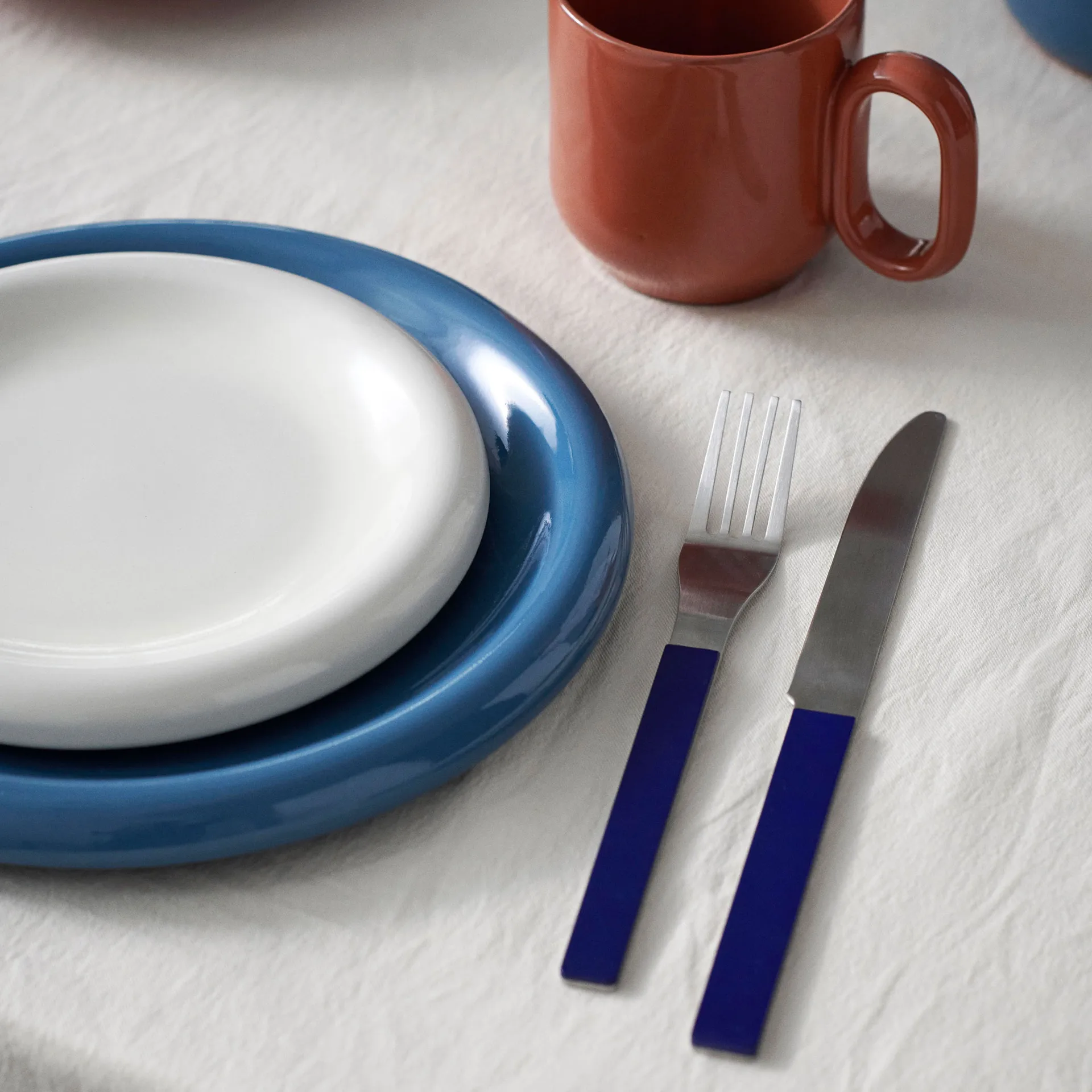 Barro plate, Off-white, Ø18 cm 2-pack HAY